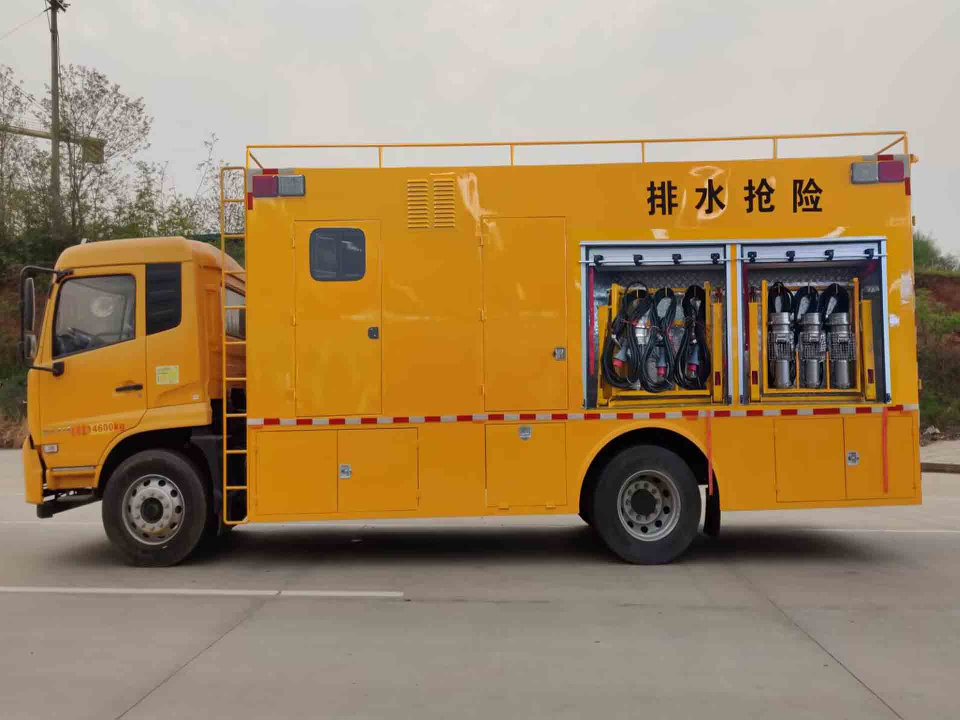 東風(fēng)天錦大流量排水搶險車